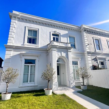 Willow House, Georgian Property In Shepperton Dış mekan fotoğraf