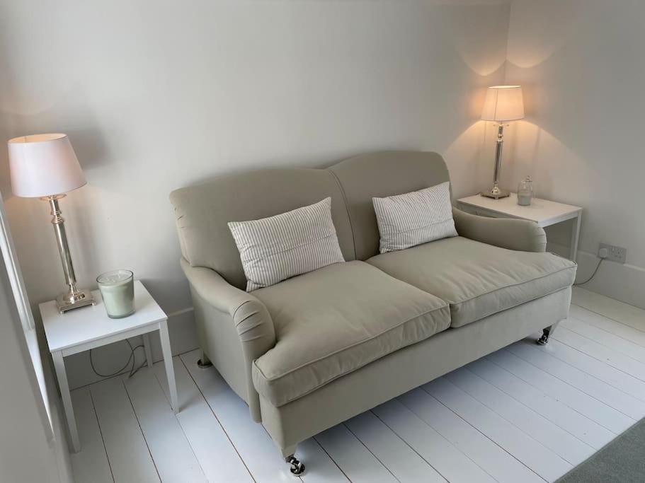 Willow House, Georgian Property In Shepperton Dış mekan fotoğraf